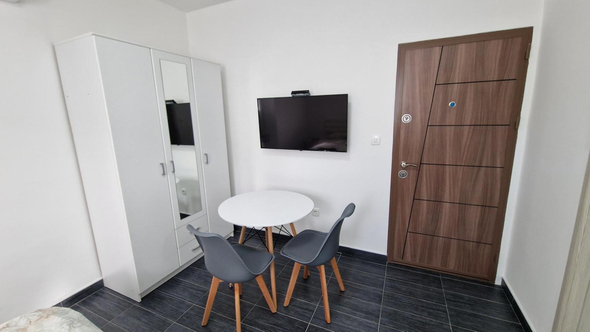 Apartman Tolosi Подгорица Екстериор снимка